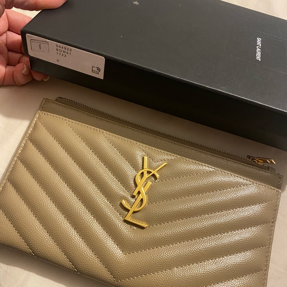 Wallet - Picture 4 of 4